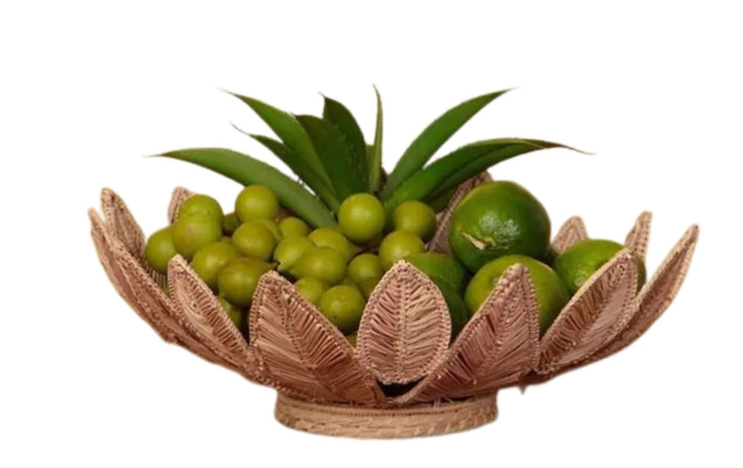 Stromanthe Handwoven Iraca Centerpiece