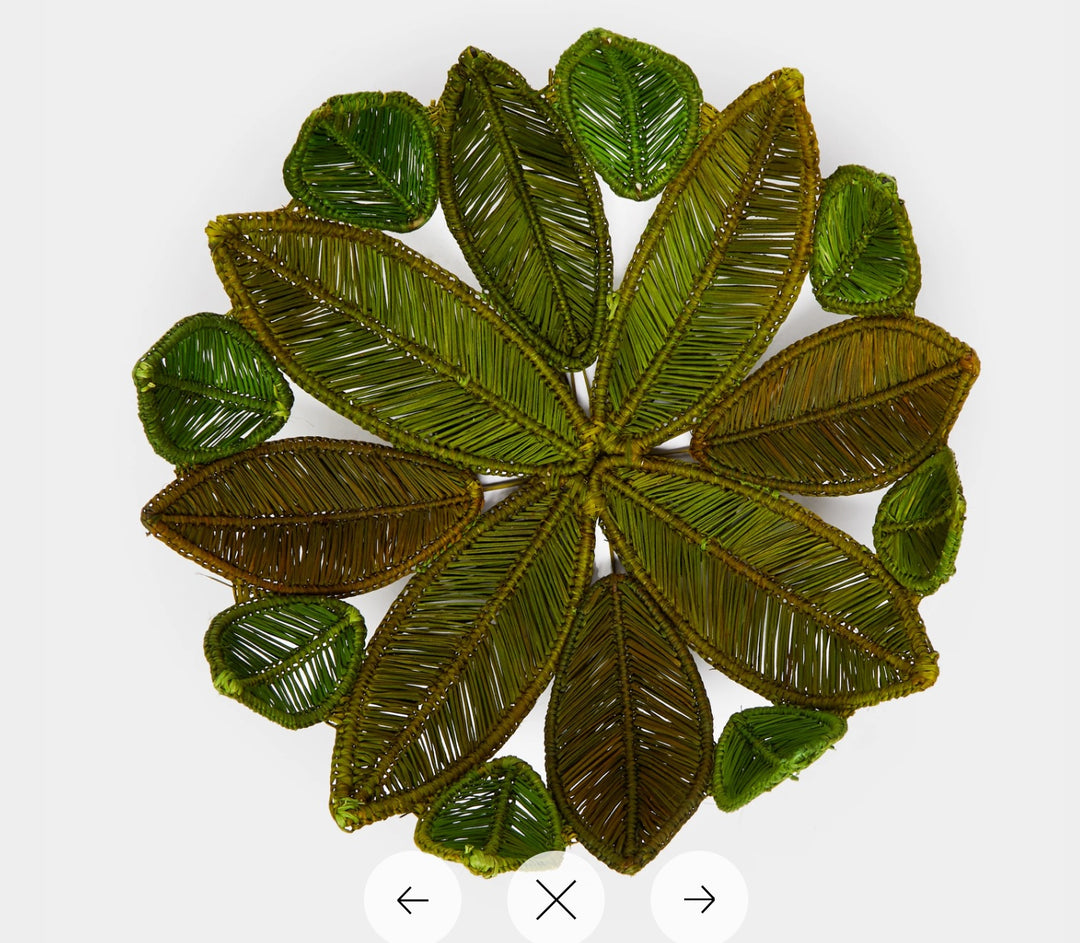 Stromanthe Handwoven Iraca Centerpiece