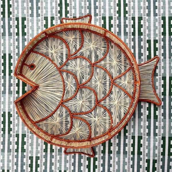 Fish Round Handwoven Decorative Iraca Tray