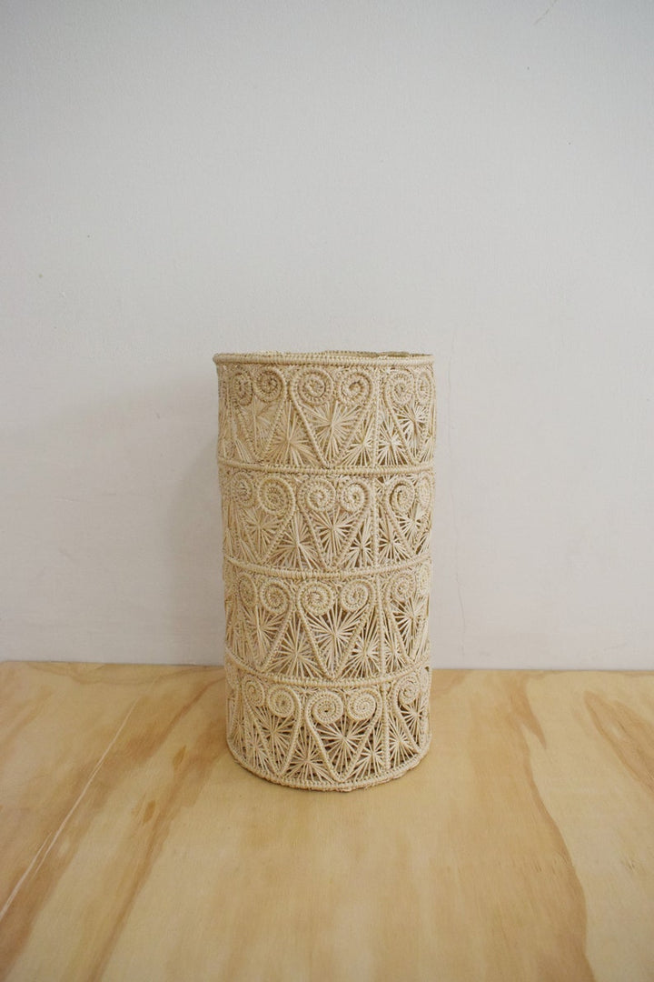 Corazones Hurricane Vase Large Team #2