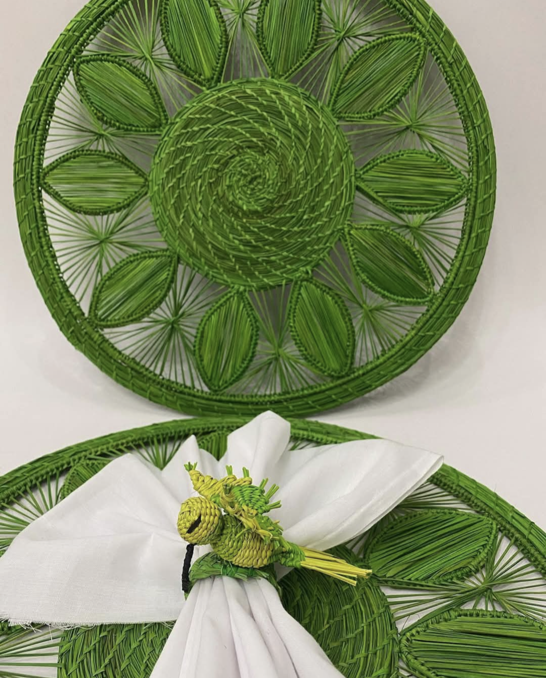 Leaf Medallion Woven Placemat