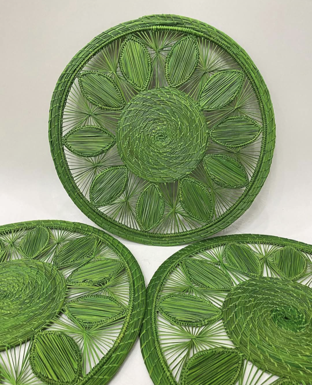 Leaf Medallion Woven Placemat