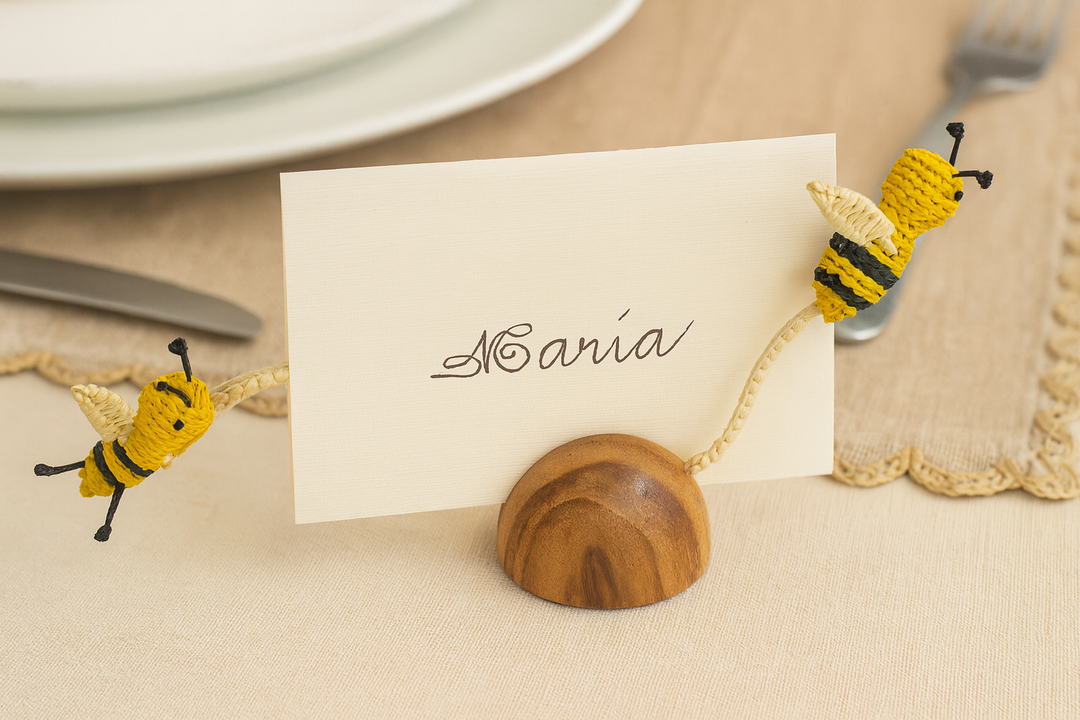 Busy Bees Handwoven Iraca Place Card Holder with wooden base – handmade Colombian wedding and party table décor