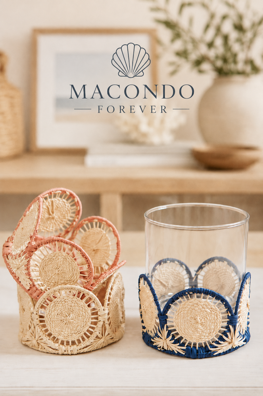 Circles Handwoven Iraca Glass Sleeve