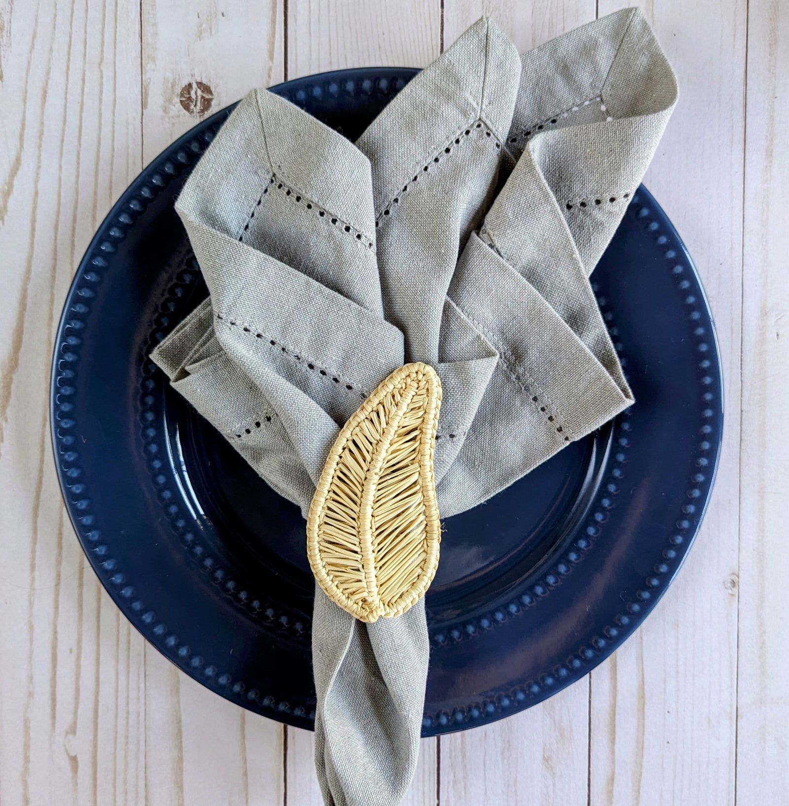 Leaf Napkin Ring MacondoForever