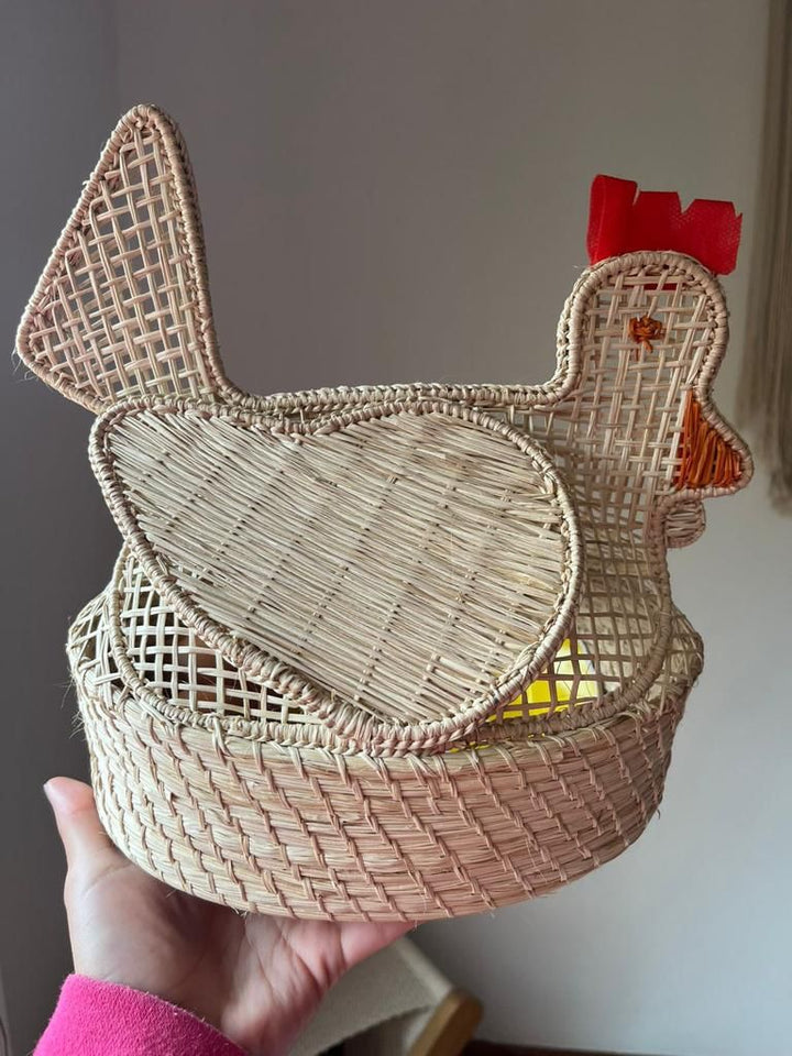 Iraca woven Hen Egg Basket