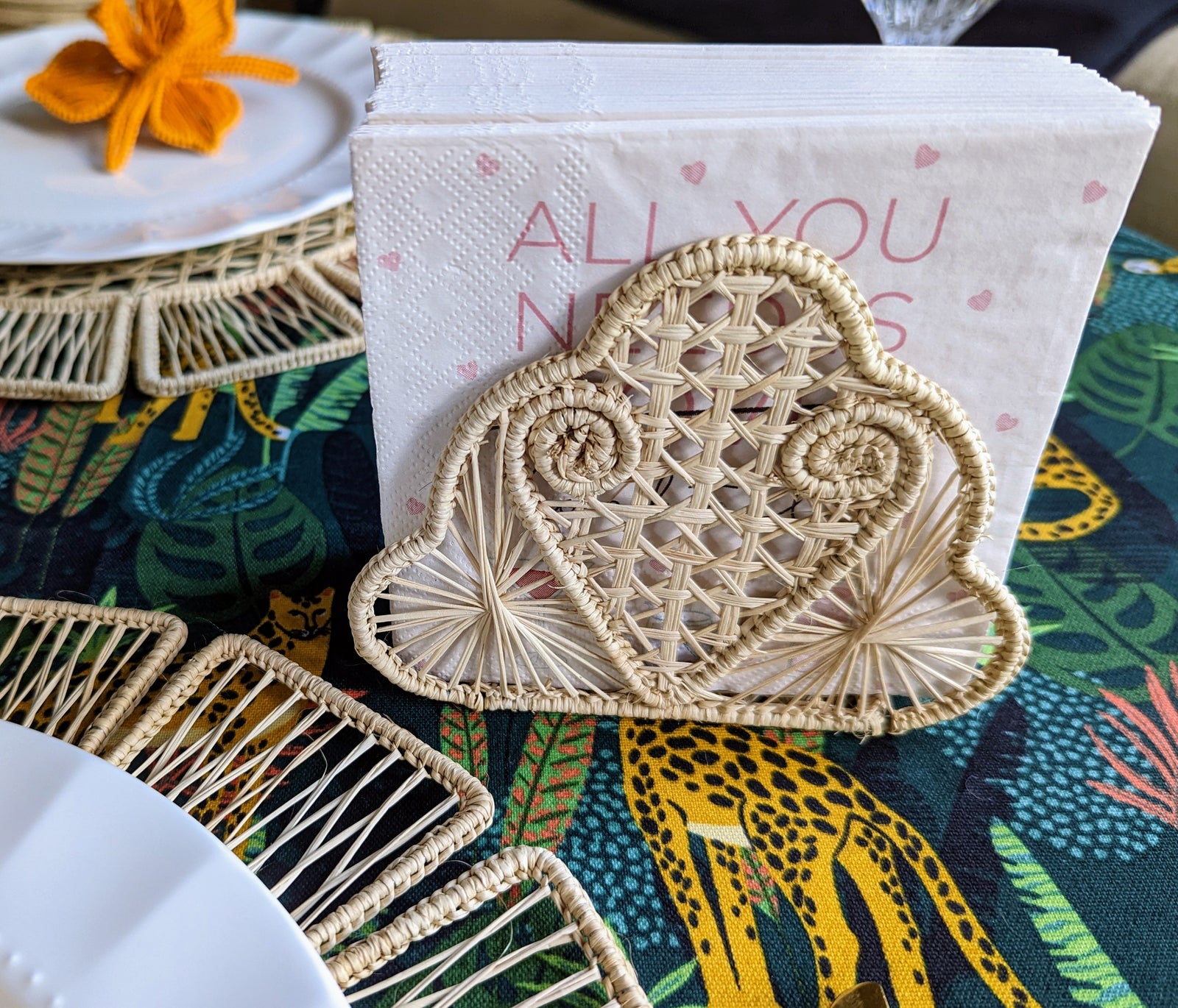 Corazon Napkin Holder Macondo Forever