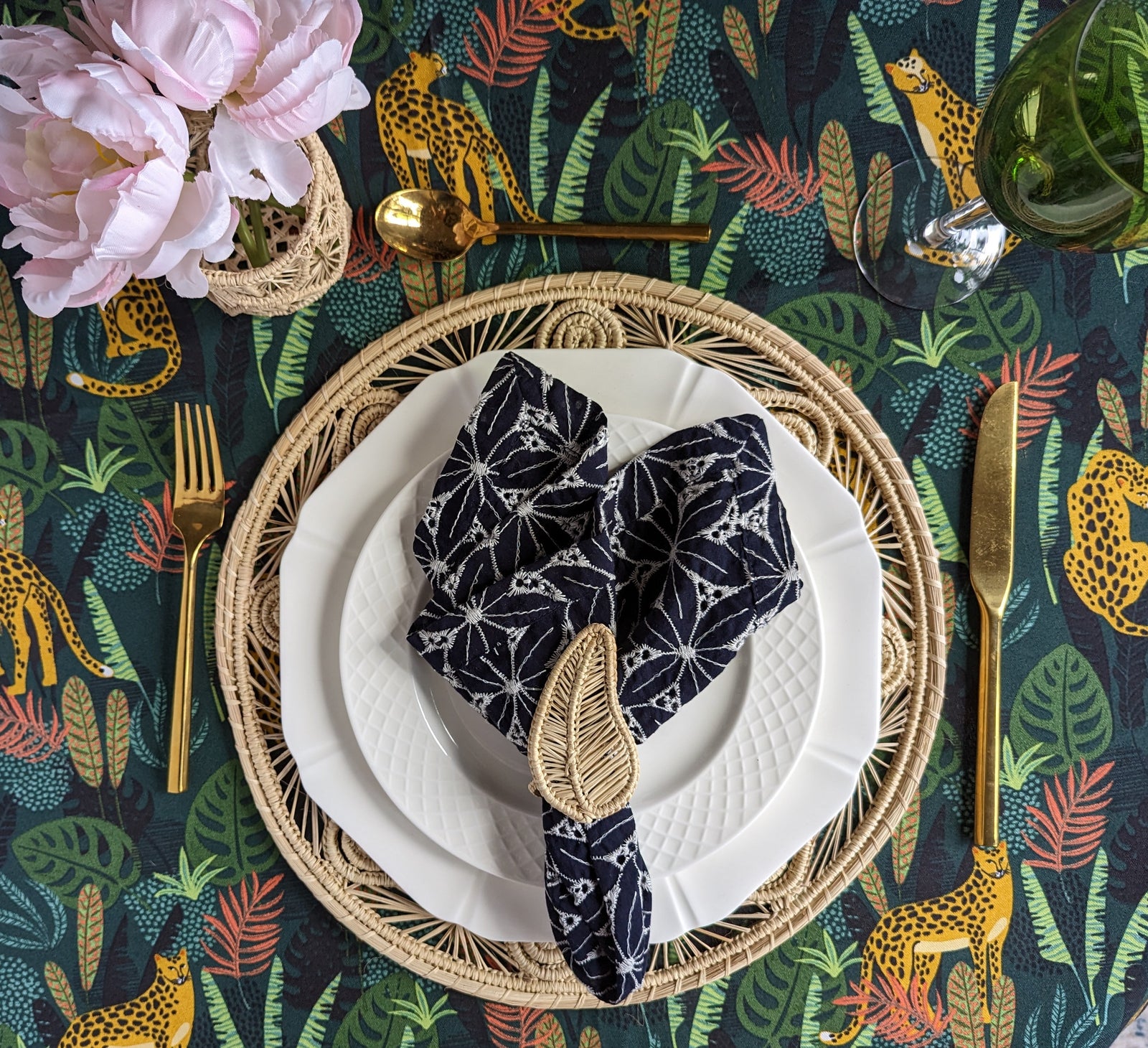 Leaf Napkin Ring MacondoForever