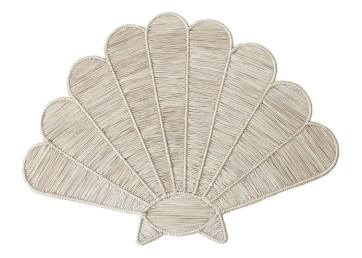 Macondo Forever Shell Handwoven Iraca Placemat